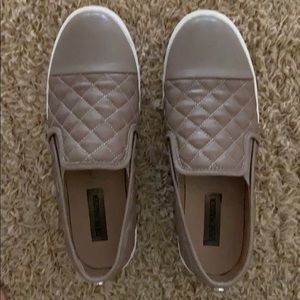 Steve Madden Zaander Slip-On Sneaker Taupe Grey 10